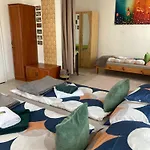 Lägenhet Tavaszpart Vendeghaz *