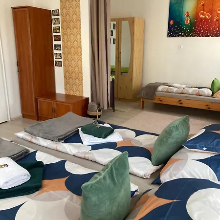 Apartmán Tavaszpart Vendeghaz *