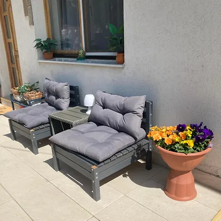 Apartmán Tavaszpart Vendeghaz *