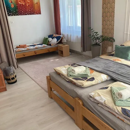 Tavaszpart Vendeghaz