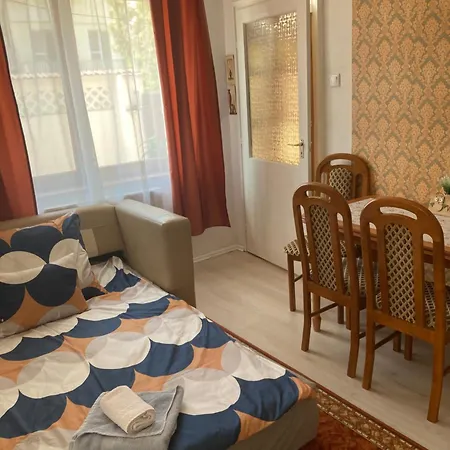 Tavaszpart Vendeghaz Σέγκεντ