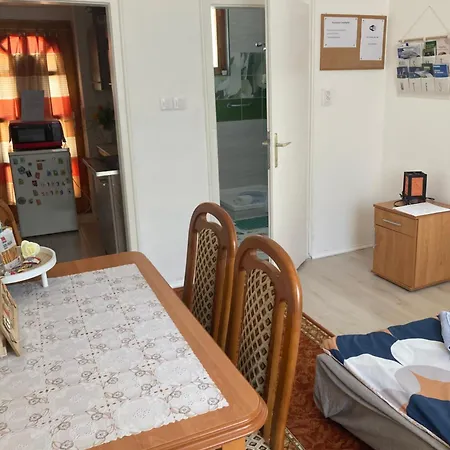 Tavaszpart Vendeghaz * Σέγκεντ