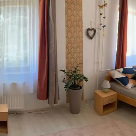 Tavaszpart Apartman